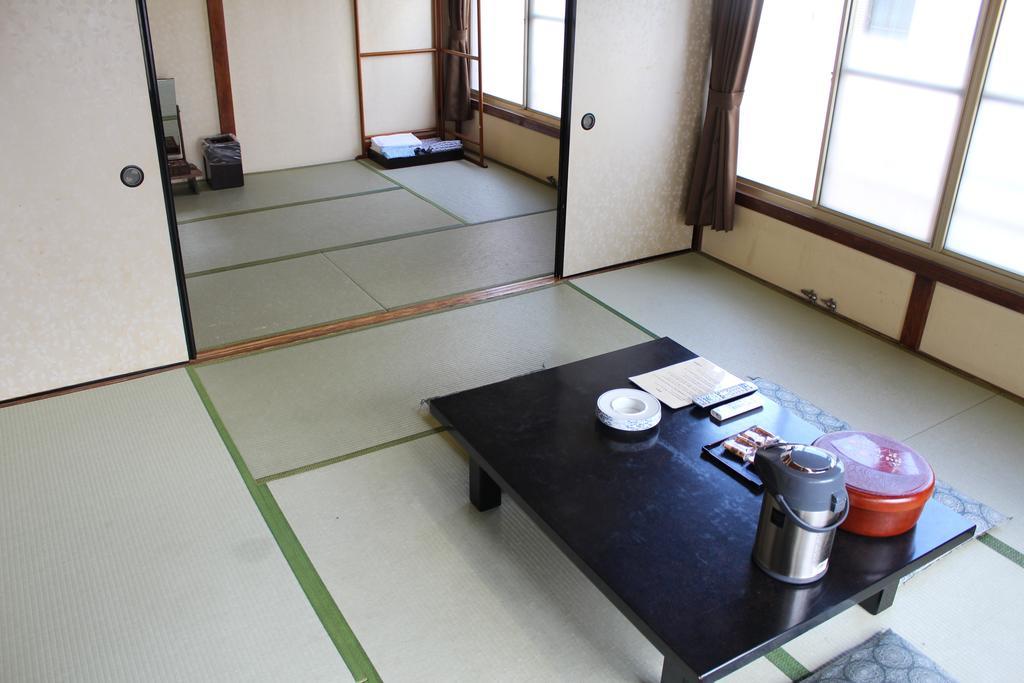 Kinokuniya Ryokan Фудзисава Номер фото